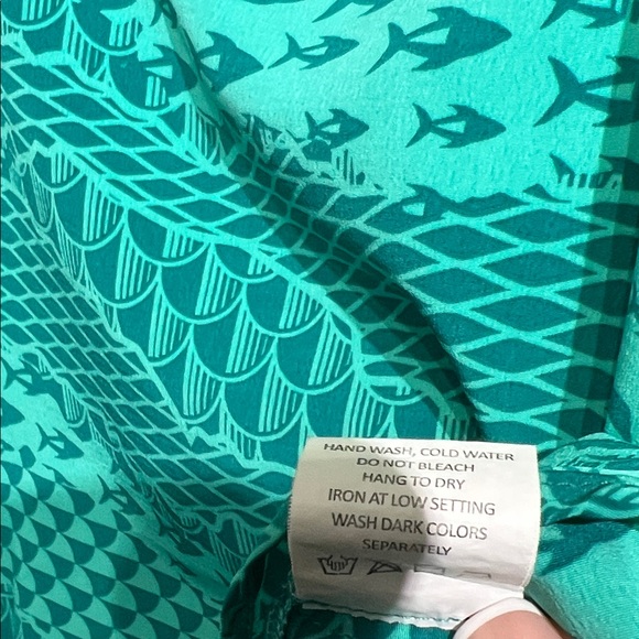 Hawaiis Finest Teal Fish Patterned Tank Top size XS - Picture 2 of 5